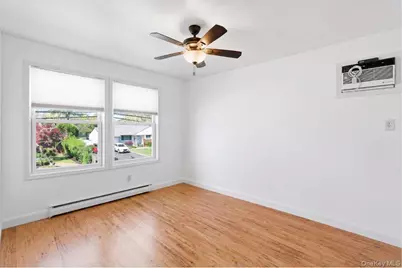 1433 Manatuck Boulevard, Bay Shore, NY 11706 - Photo 13