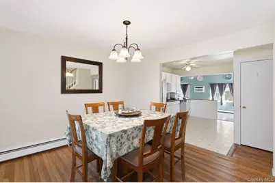 1433 Manatuck Boulevard, Bay Shore, NY 11706 - Photo 9