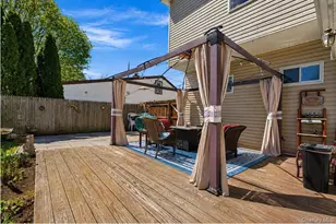 1433 Manatuck Blvd, Bay Shore, NY 11706 - Photo 25