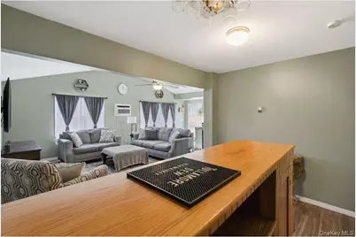 1433 Manatuck Boulevard, Bay Shore, NY 11706 - Photo 5