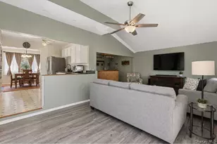 1433 Manatuck Blvd, Bay Shore, NY 11706 - Photo 3