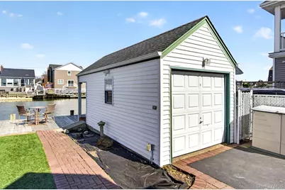 69 Forest Avenue, Massapequa, NY 11758 - Photo 41