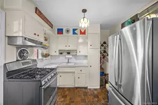 138-17 64th Ave, Flushing, NY 11367 - Photo 13