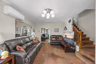 13817 64th Avenue, Flushing, NY 11367 - Photo 7