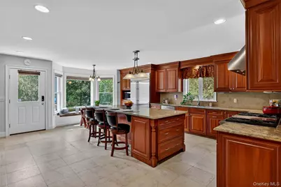 74 Dogwood Lane, Pleasantville, NY 10570 - Photo 9
