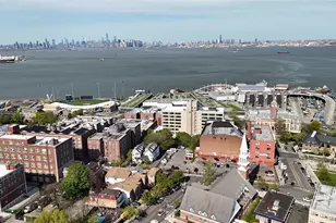 137 Daniel Low Terrace, New York, NY 10301 - Photo 7