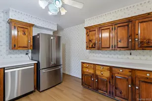 39 Shebar Dr, Islip, NY 11751 - Photo 11