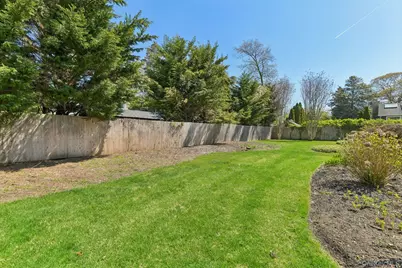 39 Shebar Drive, Islip, NY 11751 - Photo 31