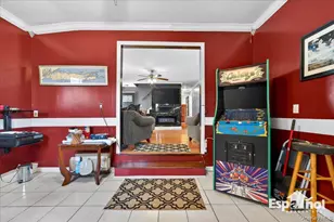 36 Ronald Dr E, Amityville, NY 11701 - Photo 19
