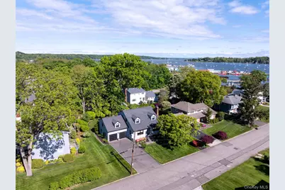 1 Seawanhaka Place, Oyster Bay, NY 11771 - Photo 3