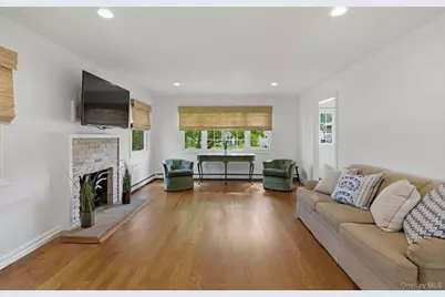 1 Seawanhaka Place, Oyster Bay, NY 11771 - Photo 5