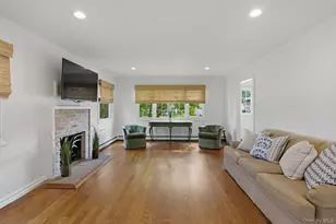 1 Seawanhaka Pl, Oyster Bay, NY 11771 - Photo 5
