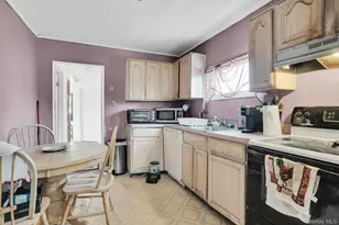 111 S 4th St, Lindenhurst, NY 11757 - Photo 9
