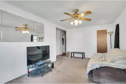 111 S 4th Street, Lindenhurst, NY 11757 - Photo 5
