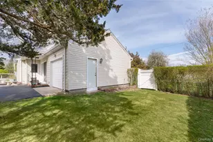 4 Hampton Harbor Ln, Hampton Bays, NY 11946 - Photo 29