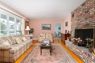 4 Hampton Harbor Ln, Hampton Bays, NY 11946 - Photo 9