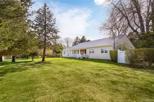4 Hampton Harbor Ln, Hampton Bays, NY 11946 - Photo 37