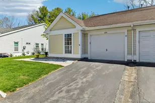 289 Glen Dr, Ridge, NY 11961 - Photo 3