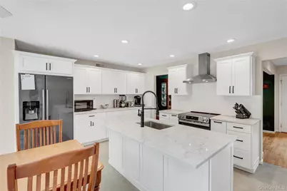 24 Allyson Place, East Setauket, NY 11733 - Photo 13