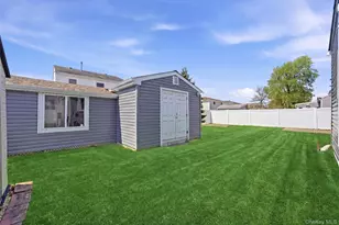 120 Franklin Pl, Massapequa, NY 11758 - Photo 29