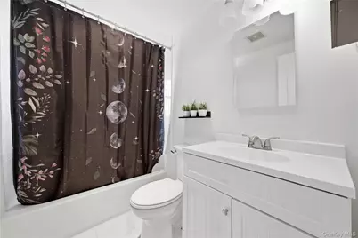 120 Franklin Place, Massapequa, NY 11758 - Photo 25