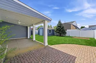 120 Franklin Pl, Massapequa, NY 11758 - Photo 27