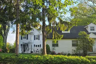 257 Schenck Ave, Great Neck, NY 11021 - Photo 3
