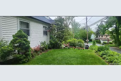 257 Schenck Avenue, Great Neck, NY 11021 - Photo 7