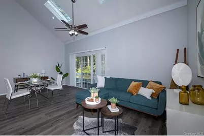 7 Neal #7, Setauket, NY 11733 - Photo 3