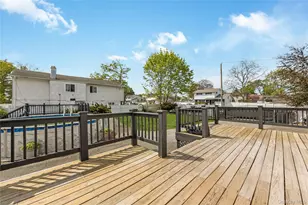 76 Washington Ave, Brentwood, NY 11717 - Photo 31