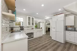 76 Washington Ave, Brentwood, NY 11717 - Photo 7