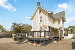76 Washington Ave, Brentwood, NY 11717 - Photo 35