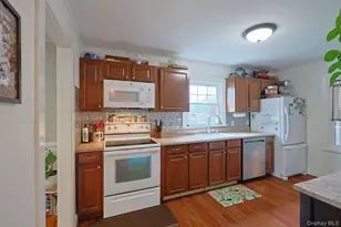 23 Innis Ave, Newburgh, NY 12550 - Photo 9