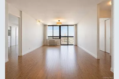 15218 Union Turnpike #206G, Flushing, NY 11367 - Photo 3