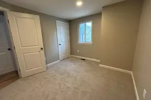 594 Blue Ridge Dr, Medford, NY 11763 - Photo 31