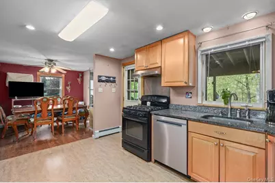18 Scott Drive, Wappingers Falls, NY 12590 - Photo 5