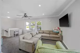 232 Waldorf Ave, Elmont, NY 11003 - Photo 21