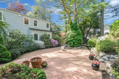 194 Huntington Bay Road, Huntington, NY 11743 - Photo 9