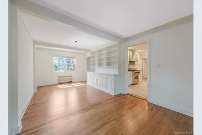 194 Huntington Bay Road, Huntington, NY 11743 - Photo 21