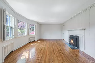 194 Huntington Bay Road, Huntington, NY 11743 - Photo 15
