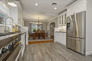 66 Primrose Ave, Floral Park, NY 11001 - Photo 13