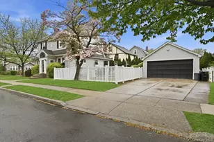 66 Primrose Ave, Floral Park, NY 11001 - Photo 3