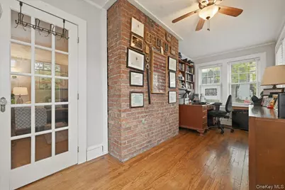 66 Primrose Avenue, Floral Park, NY 11001 - Photo 9