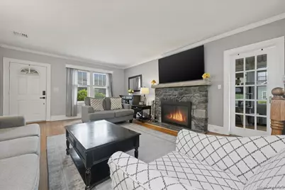 66 Primrose Avenue, Floral Park, NY 11001 - Photo 5