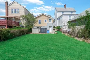 68 Alexander Ave, Yonkers, NY 10704 - Photo 17