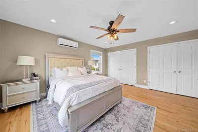 35 Martin, Westbury, NY 11590 - Photo 17