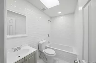 278 Balcom Ave, Bronx, NY 10465 - Photo 23