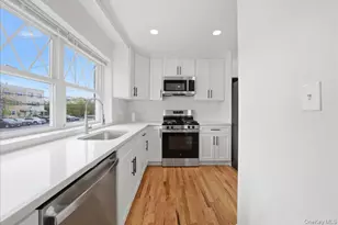 278 Balcom Ave, Bronx, NY 10465 - Photo 7