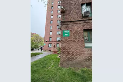 1925 McGraw Avenue #MH, Bronx, NY 10462 - Photo 3