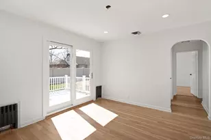 695 Doblin St, Elmont, NY 11003 - Photo 11